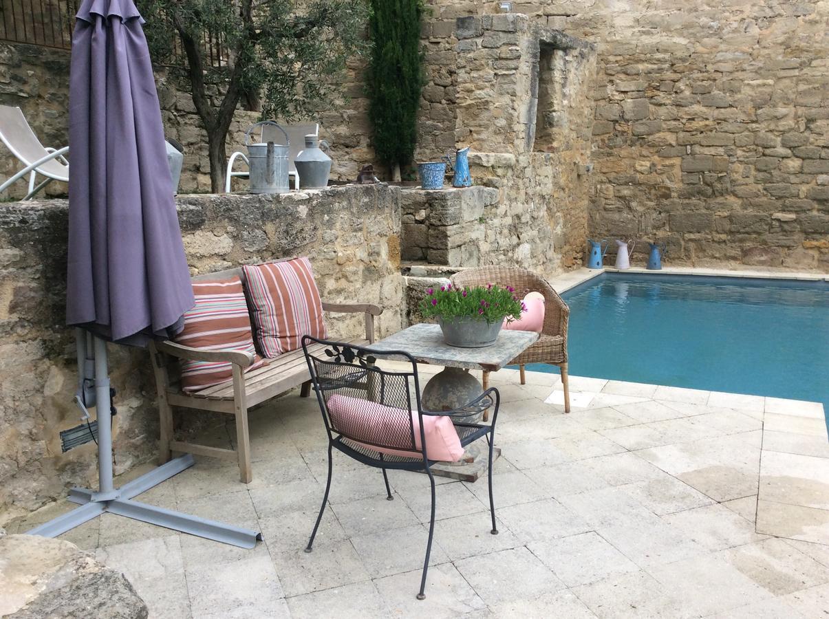 Le Posterlon Bed and Breakfast Caumont-sur-Durance Eksteriør billede