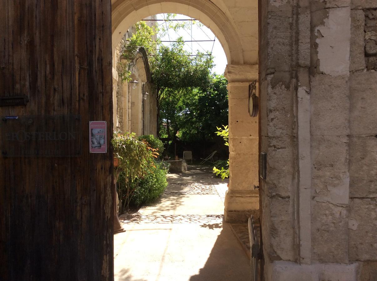 Le Posterlon Bed and Breakfast Caumont-sur-Durance Eksteriør billede