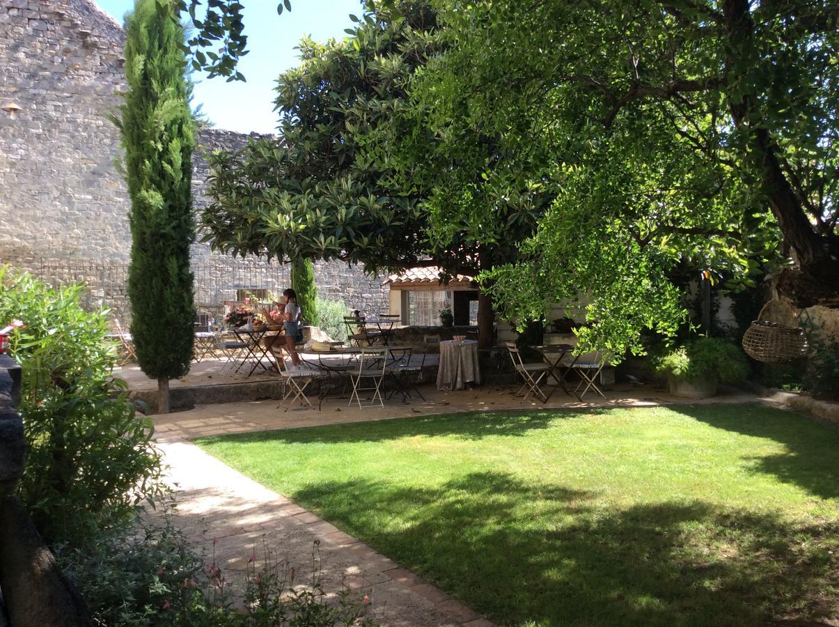 Le Posterlon Bed and Breakfast Caumont-sur-Durance Eksteriør billede