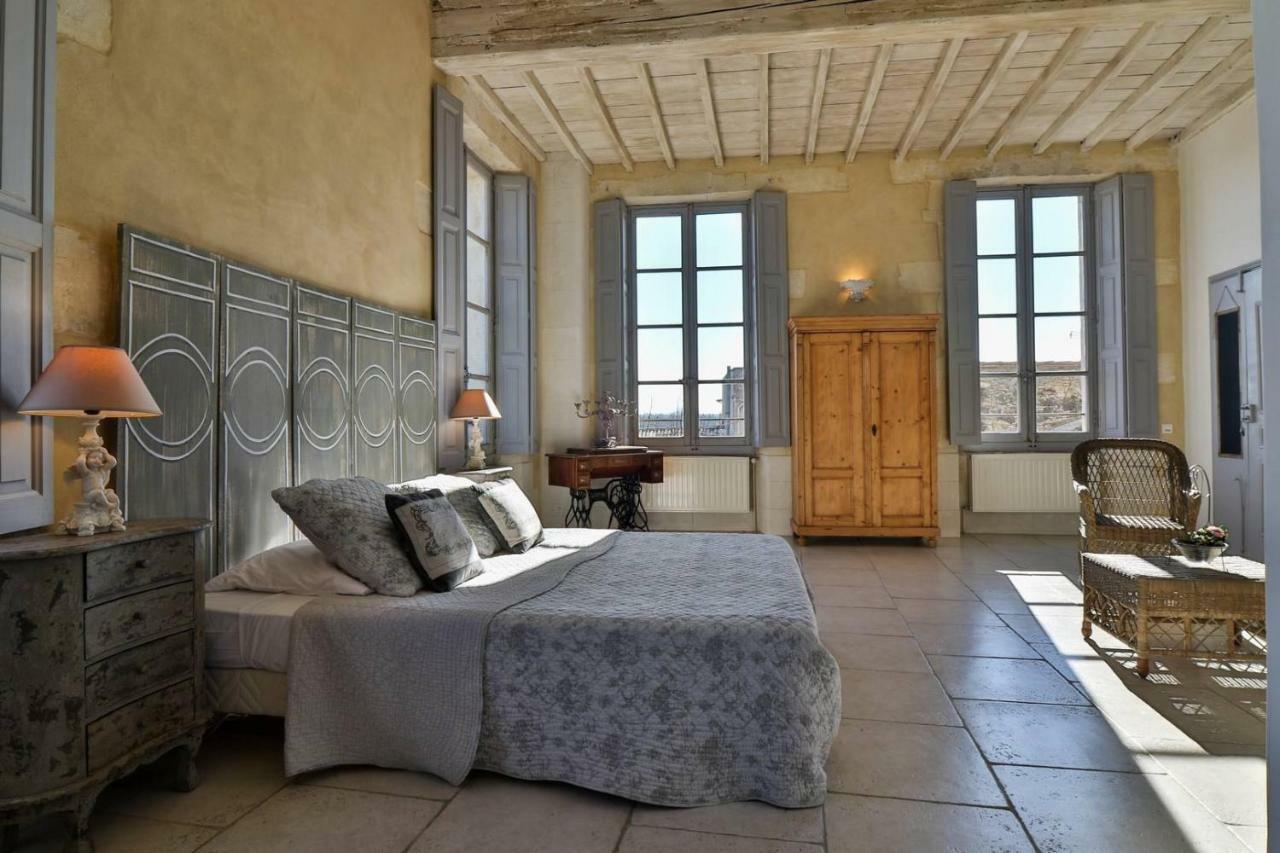 Le Posterlon Bed and Breakfast Caumont-sur-Durance Eksteriør billede